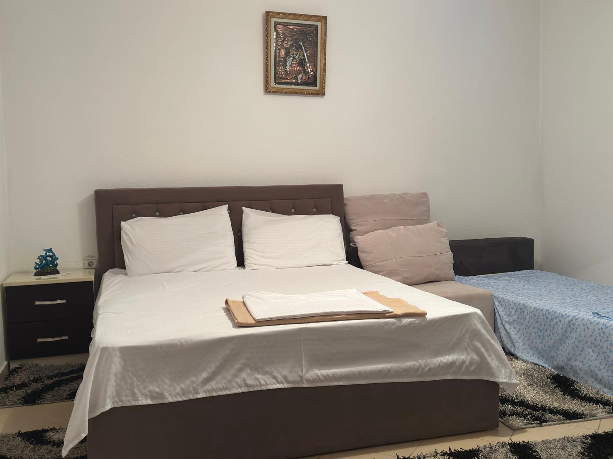 Guri Guest House بورغراديك المظهر الخارجي الصورة